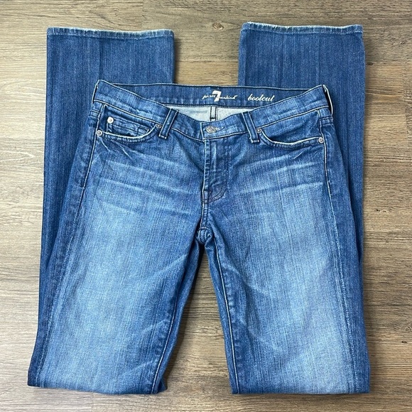 7 for All Mankind Women’s Bootcut Jeans, embellished back pockets, size 28 - Picture 1 of 15